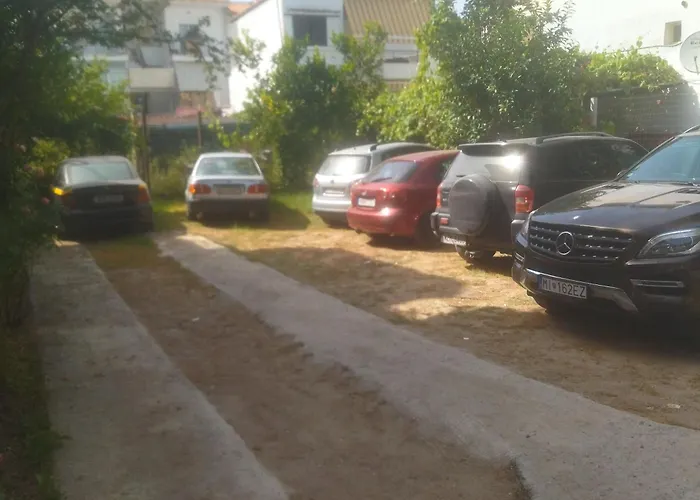 Pelekan Rooms And Apartments Athina 22
