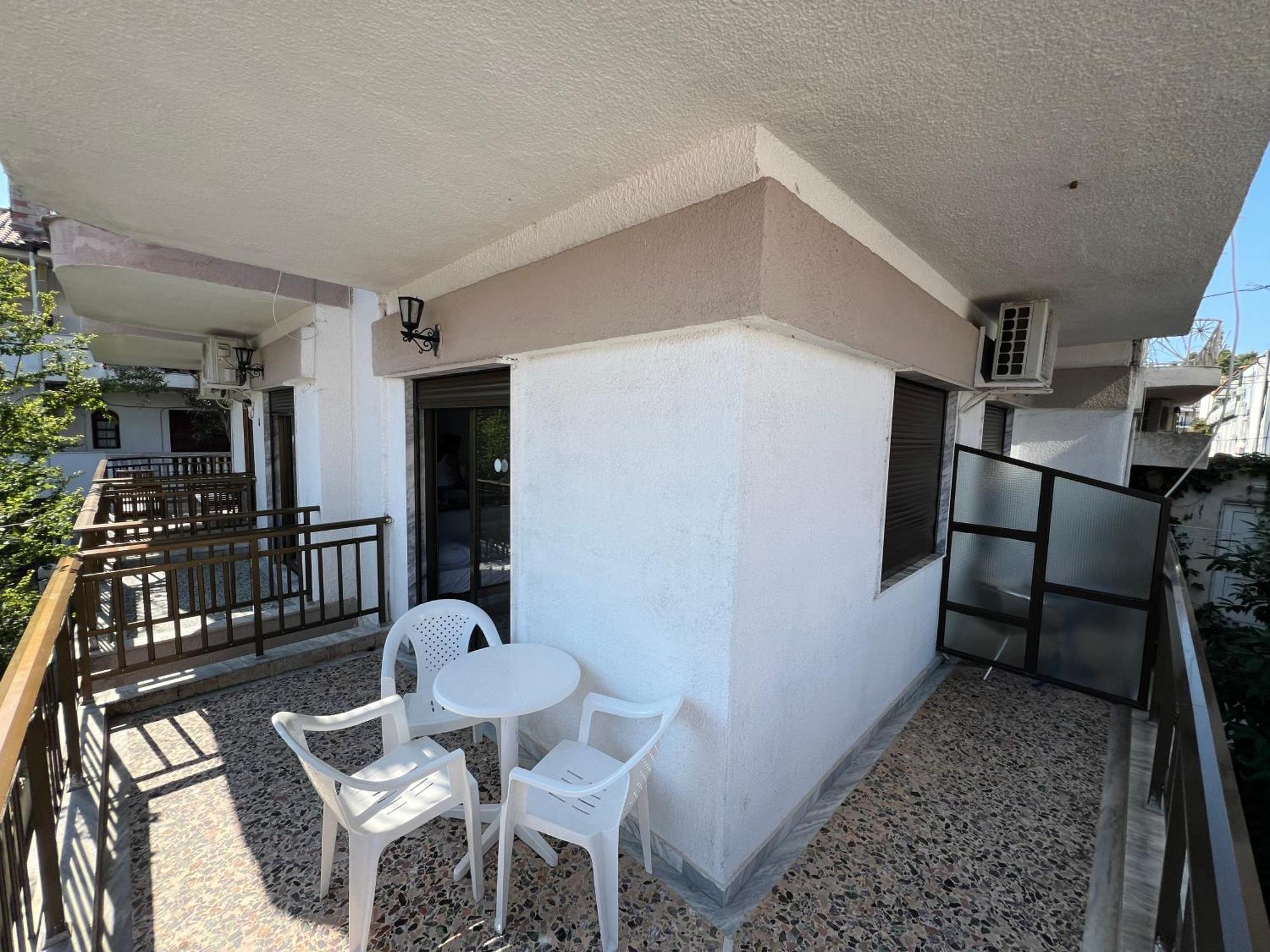 Apartment Pelekan And Athina 22 *